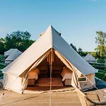 Greenfields Glamping Дюрбюи