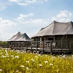 Greenfields Glamping Дюрбюи
